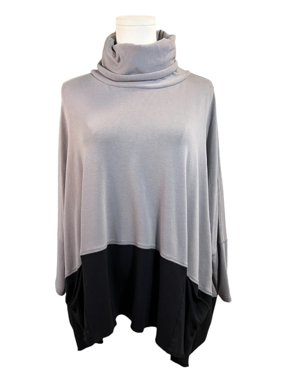 EUC+ Jofit black & gray colorblock cowl neck poncho | size S/M